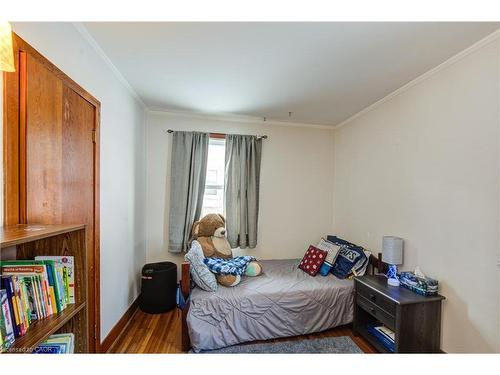 145 Hope Street E, Tavistock, ON - Indoor Photo Showing Bedroom