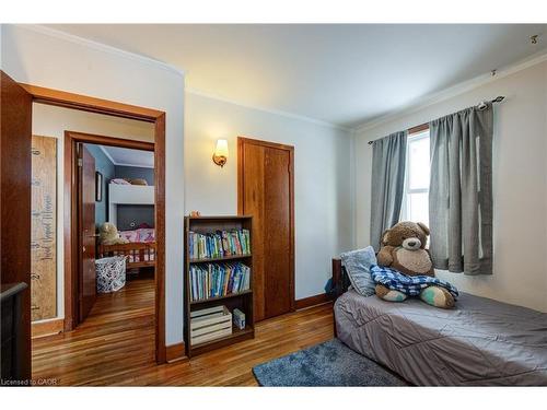 145 Hope Street E, Tavistock, ON - Indoor Photo Showing Bedroom