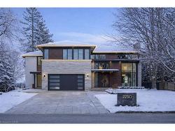 2250 Chancery Lane W Oakville, ON L6J 6A3