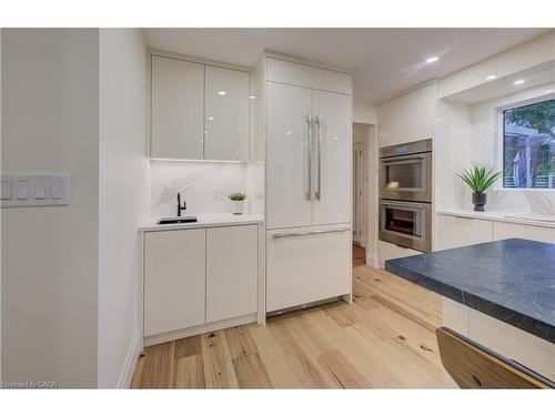 38 Academy Crescent, Waterloo, ON - Indoor