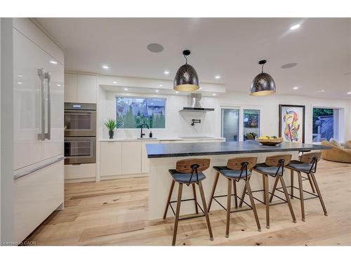38 Academy Crescent, Waterloo, ON - Indoor Photo Showing Kitchen