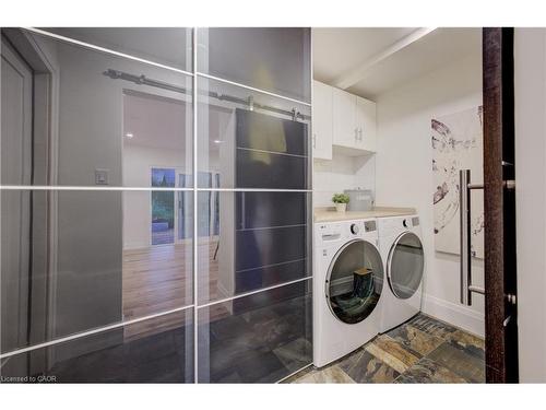 38 Academy Crescent, Waterloo, ON - Indoor Photo Showing Laundry Room