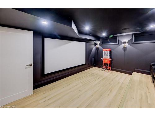 38 Academy Crescent, Waterloo, ON - Indoor Photo Showing Other Room