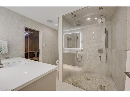 38 Academy Crescent, Waterloo, ON - Indoor Photo Showing Bathroom