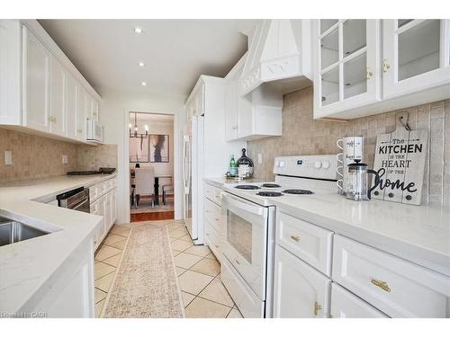 55 Edgewater Drive, Stoney Creek, ON - Indoor Photo Showing Kitchen