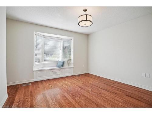 55 Edgewater Drive, Stoney Creek, ON - Indoor Photo Showing Other Room