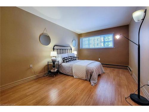 108-510 Queenston Road, Hamilton, ON - Indoor Photo Showing Bedroom