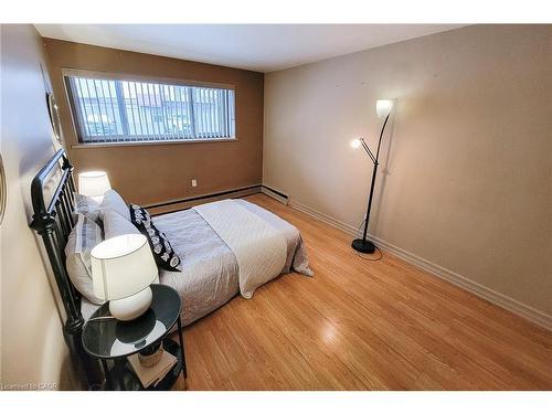108-510 Queenston Road, Hamilton, ON - Indoor Photo Showing Bedroom