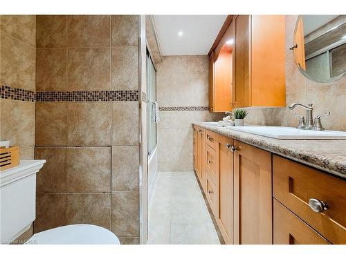108-510 Queenston Road, Hamilton, ON - Indoor Photo Showing Bathroom