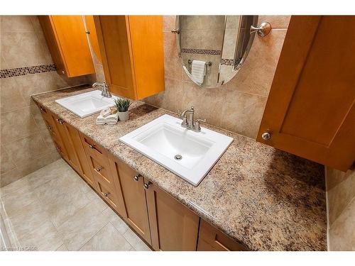 108-510 Queenston Road, Hamilton, ON - Indoor Photo Showing Bathroom