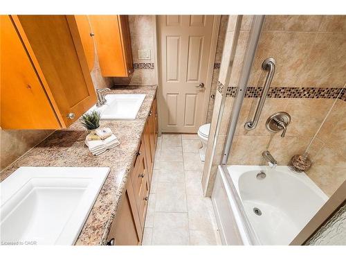 108-510 Queenston Road, Hamilton, ON - Indoor Photo Showing Bathroom