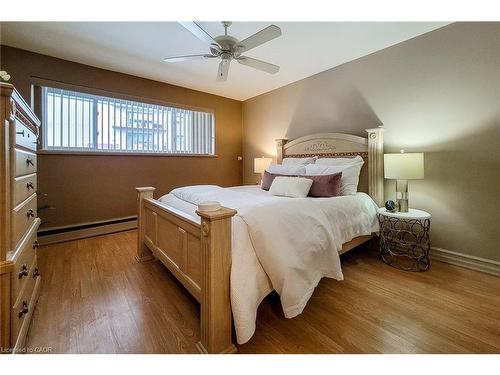 108-510 Queenston Road, Hamilton, ON - Indoor Photo Showing Bedroom