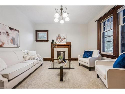 240 Paisley Street, Guelph, ON - Indoor Photo Showing Living Room