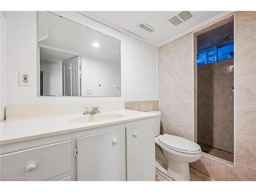 240 Paisley Street, Guelph, ON - Indoor Photo Showing Bathroom