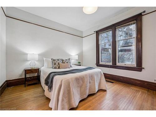 240 Paisley Street, Guelph, ON - Indoor Photo Showing Bedroom