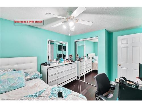 112 Hollyridge Crescent, Kitchener, ON - Indoor Photo Showing Bedroom