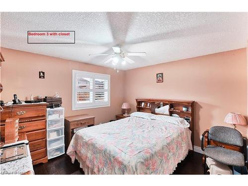112 Hollyridge Crescent, Kitchener, ON - Indoor Photo Showing Bedroom