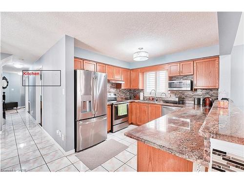 112 Hollyridge Crescent, Kitchener, ON - Indoor Photo Showing Kitchen