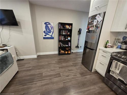 1-81 Gage Avenue S, Hamilton, ON - Indoor Photo Showing Other Room