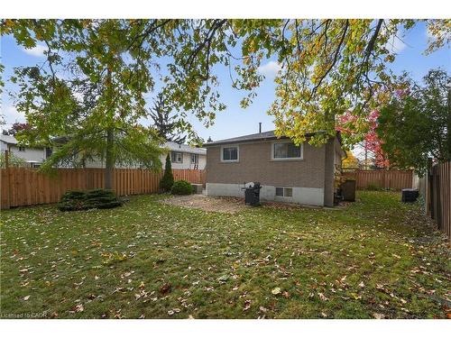 120 Kinross Street, Caledonia, ON - Outdoor With Backyard