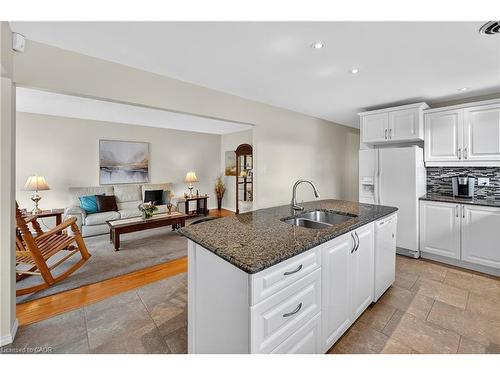 120 Kinross Street, Caledonia, ON - Indoor Photo Showing Kitchen With Double Sink
