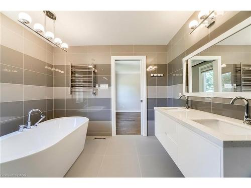 9 Elite Road, Caledon, ON - Indoor Photo Showing Bathroom