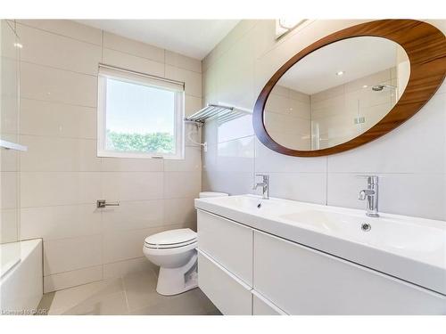 9 Elite Road, Caledon, ON - Indoor Photo Showing Bathroom