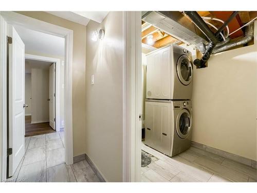 9 Elite Road, Caledon, ON - Indoor Photo Showing Laundry Room