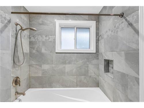 392 Victoria Street S, Kitchener, ON - Indoor Photo Showing Bathroom