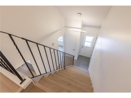 288-100 Brownleigh Avenue, Welland, ON - Indoor Photo Showing Other Room