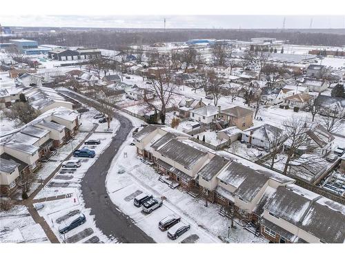 288-100 Brownleigh Avenue, Welland, ON - Outdoor With View