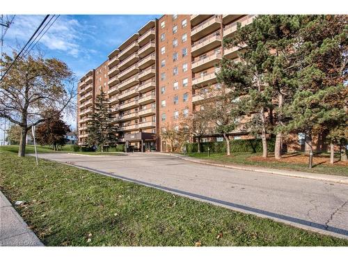 604-1100 Courtland Avenue E, Kitchener, ON - Outdoor With Facade