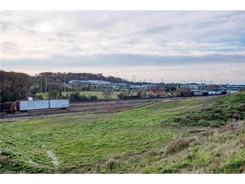 604-1100 Courtland Avenue E, Kitchener, ON - Outdoor With View