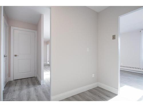 604-1100 Courtland Avenue E, Kitchener, ON - Indoor