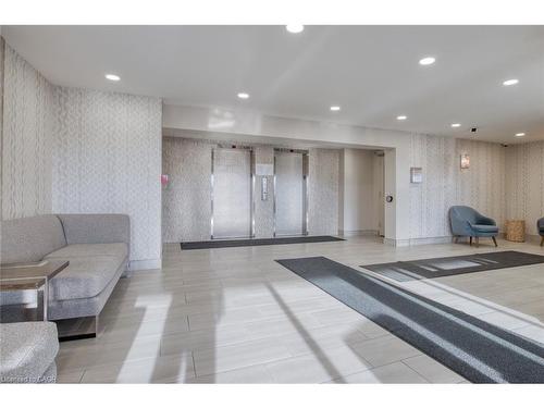 604-1100 Courtland Avenue E, Kitchener, ON - Indoor