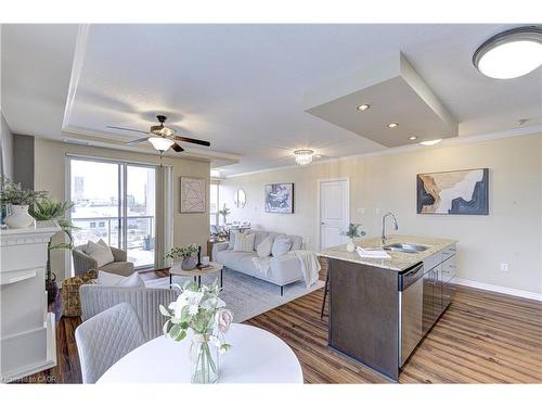 608-539 Belmont Avenue W, Kitchener, ON - Indoor