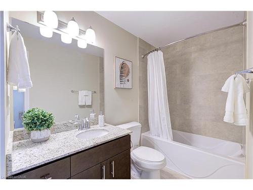 608-539 Belmont Avenue W, Kitchener, ON - Indoor Photo Showing Bathroom