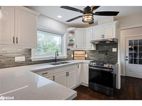 246044 County Rd 16 Road, Mono, ON - Indoor Photo Showing Kitchen With Double Sink