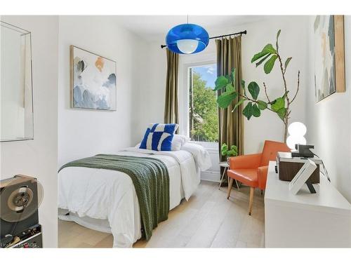 48 Liberty Street, Hamilton, ON - Indoor Photo Showing Bedroom