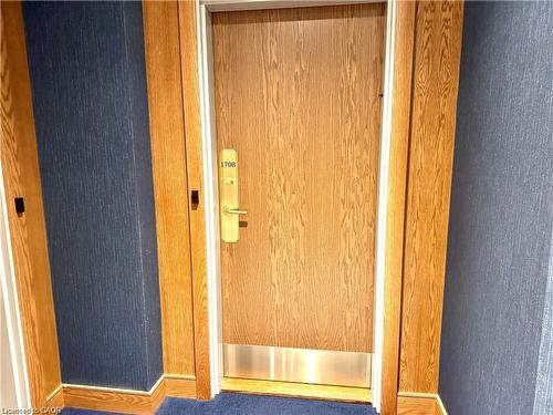 1708-5250 Lakeshore Road, Burlington, ON - Indoor Photo Showing Other Room