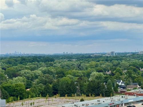 1708-5250 Lakeshore Road, Burlington, ON - Outdoor With View