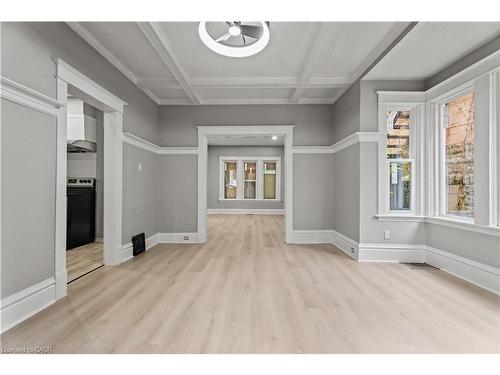 88 Gage Avenue S, Hamilton, ON - Indoor Photo Showing Other Room