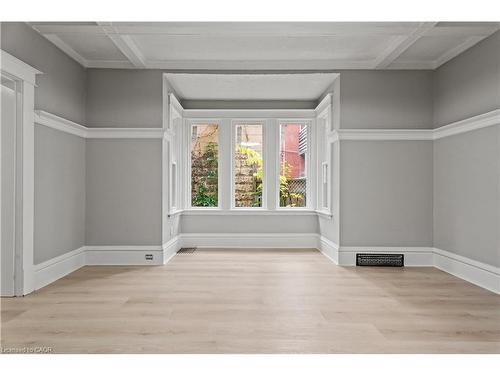 88 Gage Avenue S, Hamilton, ON - Indoor Photo Showing Other Room