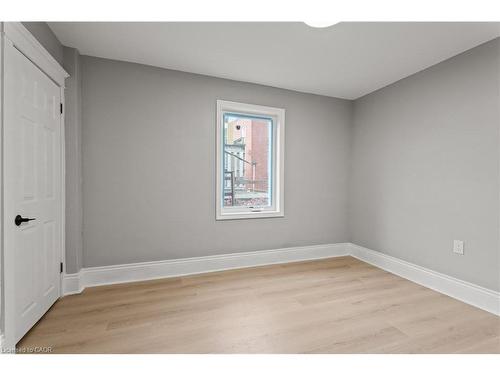 88 Gage Avenue S, Hamilton, ON - Indoor Photo Showing Other Room