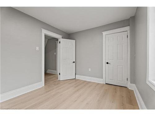 88 Gage Avenue S, Hamilton, ON - Indoor Photo Showing Other Room