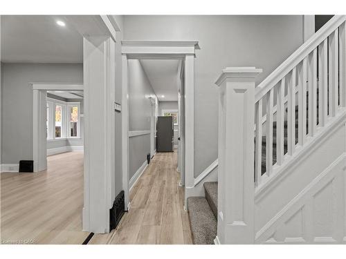 88 Gage Avenue S, Hamilton, ON - Indoor Photo Showing Other Room