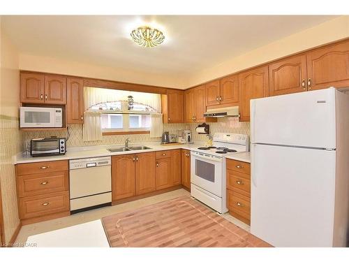 122 Mount Albion Road, Hamilton, ON - Indoor Photo Showing Kitchen With Double Sink