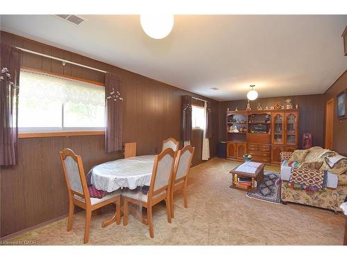 122 Mount Albion Road, Hamilton, ON - Indoor Photo Showing Dining Room