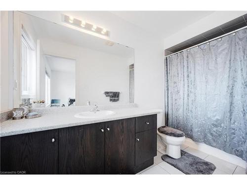 46 Sea Drifter Crescent, Brampton, ON - Indoor Photo Showing Bathroom