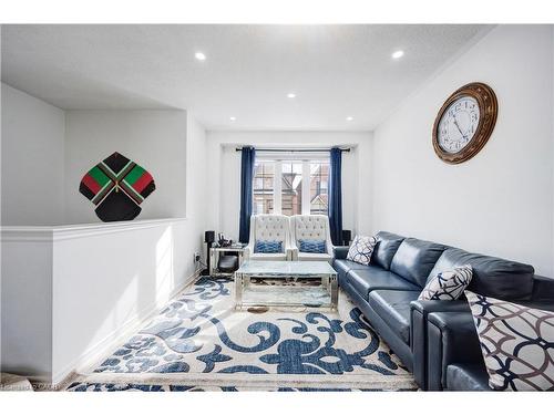 46 Sea Drifter Crescent, Brampton, ON - Indoor Photo Showing Living Room